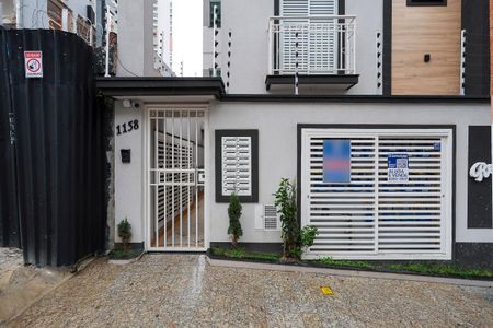 Apartamento para alugar com 30m², 1 quarto e sem vaga Apartamento para alugar com 30m², 1 quarto e sem vagaFachada do condomínio + plaquinha