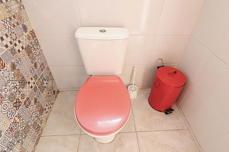 Casa à venda com 400m², 4 quartos e 2 vagasSalão de Festas - Banheiro