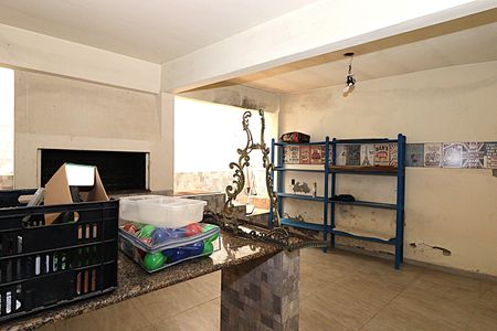 Casa à venda com 400m², 4 quartos e 2 vagasSalão de Festas