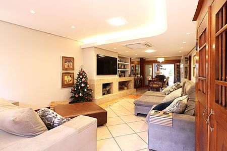 Casa à venda com 400m², 4 quartos e 2 vagasSala