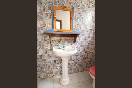 Casa à venda com 400m², 4 quartos e 2 vagasSalão de Festas - Banheiro