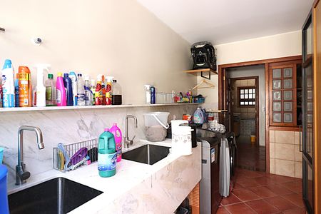 Casa à venda com 400m², 4 quartos e 2 vagasÁrea de Serviço