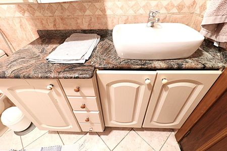 Casa à venda com 400m², 4 quartos e 2 vagasBanheiro  do Corredor