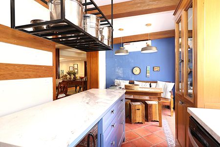 Casa à venda com 400m², 4 quartos e 2 vagasCozinha