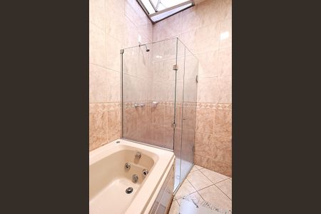 Casa à venda com 400m², 4 quartos e 2 vagasBanheiro  do Corredor