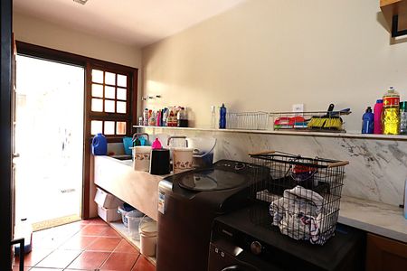 Casa à venda com 400m², 4 quartos e 2 vagasÁrea de Serviço
