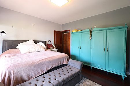 Casa à venda com 400m², 4 quartos e 2 vagasSuíte 1