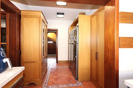 Casa à venda com 400m², 4 quartos e 2 vagasCozinha