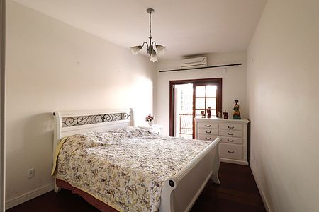 Casa à venda com 400m², 4 quartos e 2 vagasQuarto 4