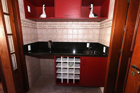 Casa à venda com 400m², 4 quartos e 2 vagasLavabo 1