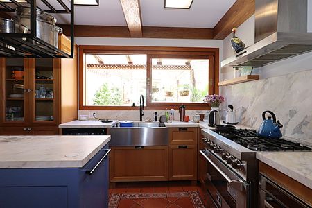 Casa à venda com 400m², 4 quartos e 2 vagasCozinha