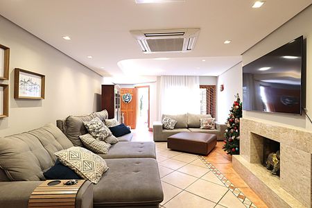 Casa à venda com 400m², 4 quartos e 2 vagasSala