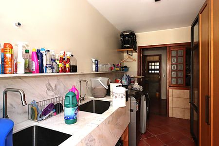 Casa à venda com 400m², 4 quartos e 2 vagasÁrea de Serviço