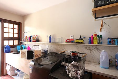 Casa à venda com 400m², 4 quartos e 2 vagasÁrea de Serviço