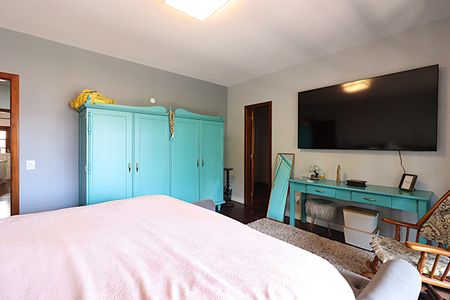 Casa à venda com 400m², 4 quartos e 2 vagasSuíte 1