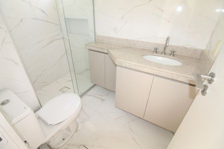 Apartamento para alugar com 90m², 3 quartos e 2 vagasBanheiro da Suíte