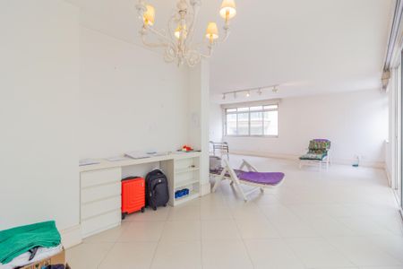 Sala de apartamento à venda com 1 quarto, 126m² em Jardim Europa, São Paulo