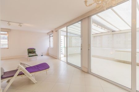 Apartamento à venda com 126m², 1 quarto e 1 vaga Apartamento à venda com 126m², 1 quarto e 1 vagaSala