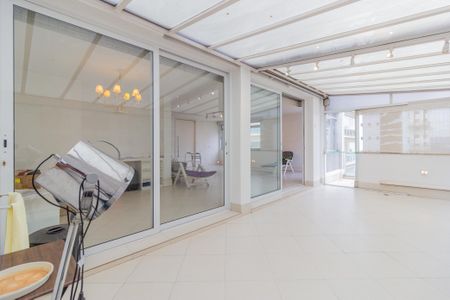 Varanda de apartamento à venda com 1 quarto, 126m² em Jardim Europa, São Paulo