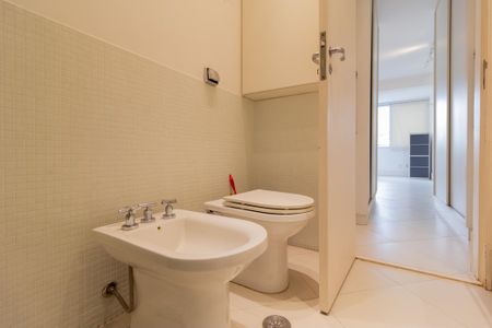 Apartamento à venda com 126m², 1 quarto e 1 vaga Apartamento à venda com 126m², 1 quarto e 1 vagaBanheiro da Suíte
