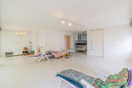 Sala de apartamento à venda com 1 quarto, 126m² em Jardim Europa, São Paulo