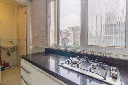 Apartamento à venda com 126m², 1 quarto e 1 vaga Apartamento à venda com 126m², 1 quarto e 1 vagaCozinha e Área de Serviço