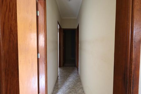 Casa para alugar com 138m², 3 quartos e 2 vagasCorredor