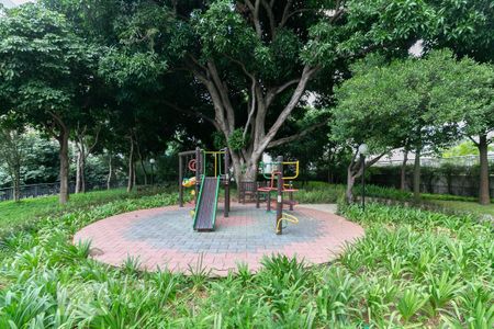 Apartamento para alugar com 176m², 4 quartos e 3 vagas Apartamento para alugar com 176m², 4 quartos e 3 vagasPlayground