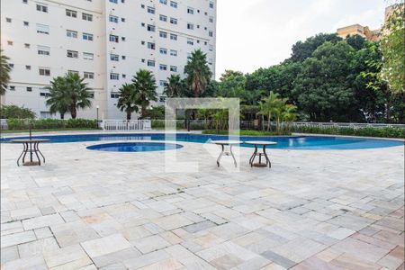 Apartamento para alugar com 176m², 4 quartos e 3 vagas Apartamento para alugar com 176m², 4 quartos e 3 vagasPiscina