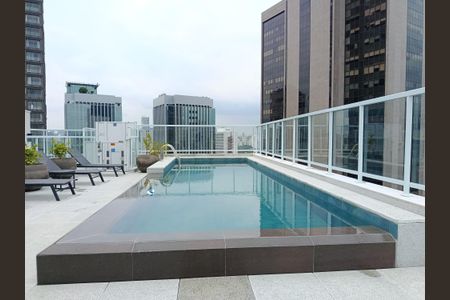 Studio para alugar com 26m², 1 quarto e sem vagaPiscina