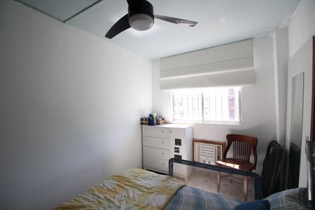  Quarto 1 de apartamento para alugar com 2 quartos, 48m² em Jacarepaguá, Rio de Janeiro