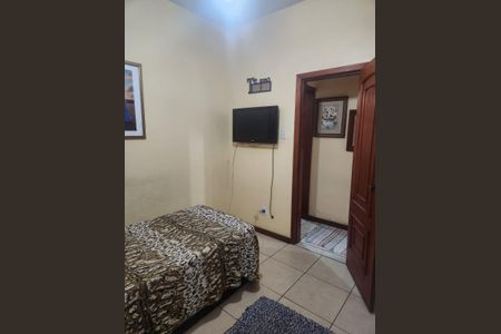 Quarto de casa para alugar com 3 quartos, 220m² em Cascadura, Rio de Janeiro