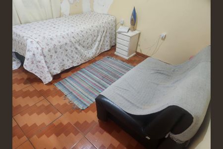 Quarto de casa para alugar com 3 quartos, 220m² em Cascadura, Rio de Janeiro