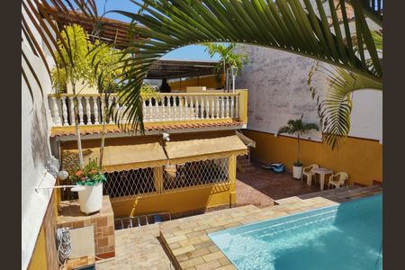 Casa para alugar com 220m², 3 quartos e 1 vaga Casa para alugar com 220m², 3 quartos e 1 vagaÁrea externa