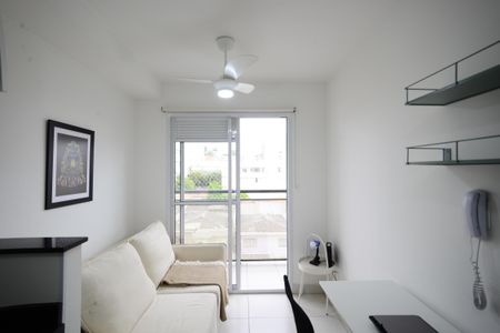 Sala/Cozinha de apartamento para alugar com 1 quarto, 30m² em Jardim da Gloria, São Paulo