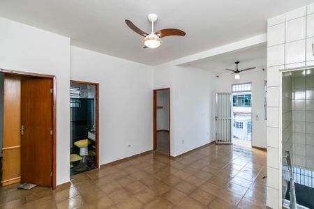 Sala de casa para alugar com 3 quartos, 150m² em Olaria, Rio de Janeiro
