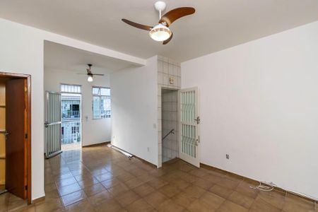 Casa para alugar com 150m², 3 quartos e 1 vagaSala