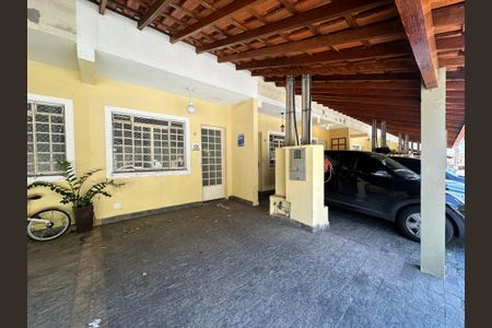 Casa para alugar com 65m², 2 quartos e 1 vagaFachada