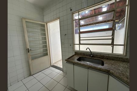 Casa para alugar com 65m², 2 quartos e 1 vagaCozinha