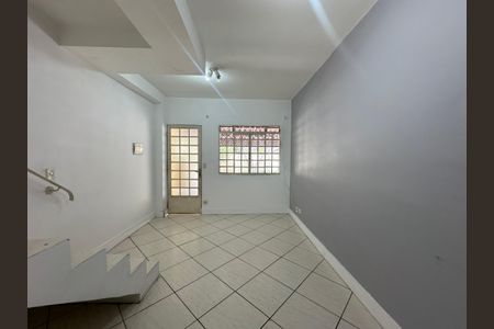 Sala de casa à venda com 2 quartos, 65m² em Jardim Regina Alice, Barueri