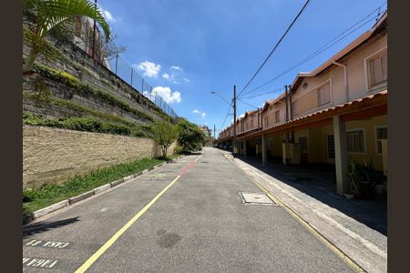 Casa para alugar com 65m², 2 quartos e 1 vagaÁrea comum