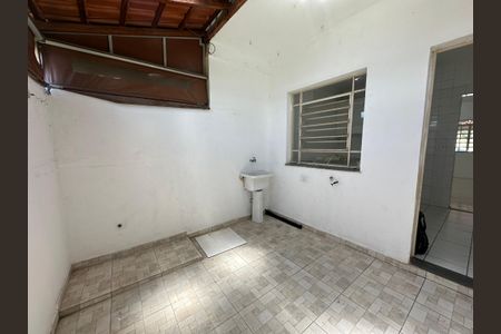 Casa para alugar com 65m², 2 quartos e 1 vagaÁrea de Serviço