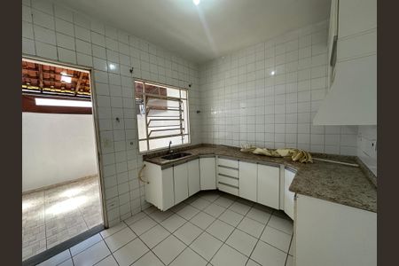 Casa para alugar com 65m², 2 quartos e 1 vagaCozinha
