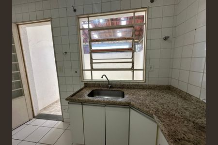 Casa para alugar com 65m², 2 quartos e 1 vagaCozinha