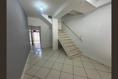 Casa para alugar com 65m², 2 quartos e 1 vagaSala