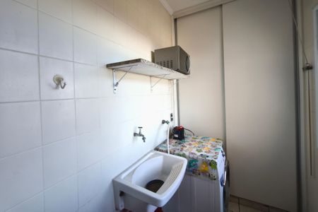 Apartamento à venda com 80m², 2 quartos e 1 vagaÁrea de Serviço