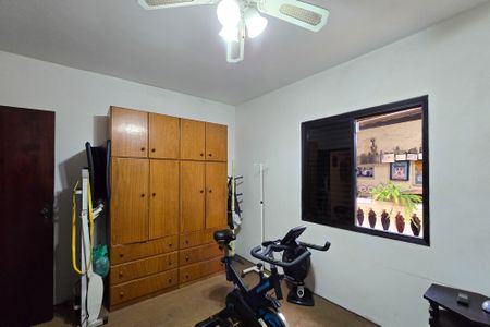 Casa à venda com 160m², 3 quartos e 2 vagas Casa à venda com 160m², 3 quartos e 2 vagasQuarto 1