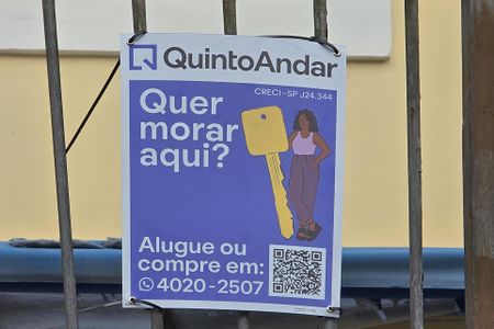 Casa à venda com 160m², 3 quartos e 2 vagas Casa à venda com 160m², 3 quartos e 2 vagasPLACA