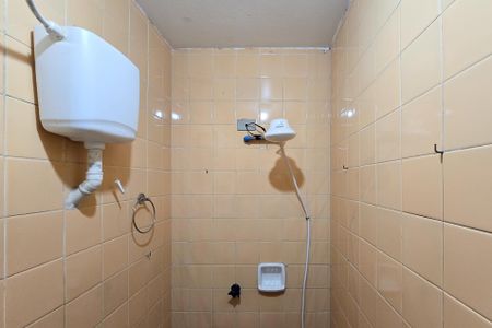 Casa à venda com 160m², 3 quartos e 2 vagas Casa à venda com 160m², 3 quartos e 2 vagasBanheiro de serviço