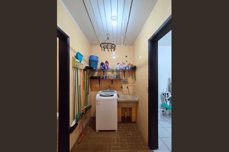 Casa à venda com 160m², 3 quartos e 2 vagas Casa à venda com 160m², 3 quartos e 2 vagasÁrea de Serviço